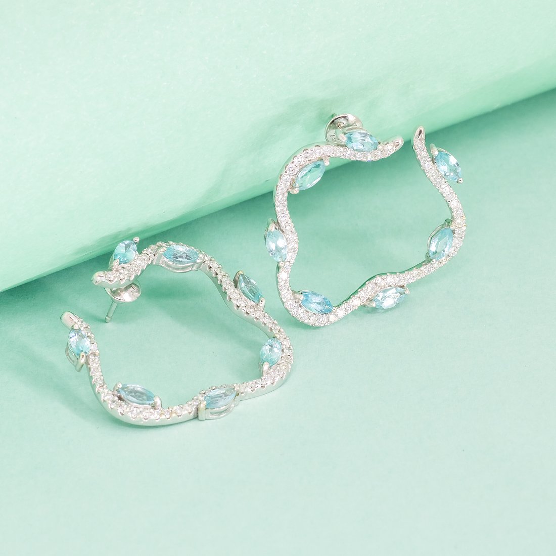 Brinco Orgânico Apatitas e Diamantes