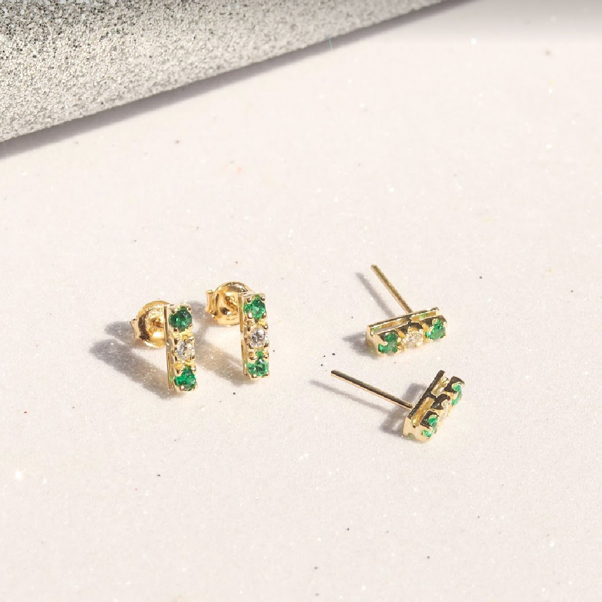 Brinco Palito Esmeraldas e Diamantes