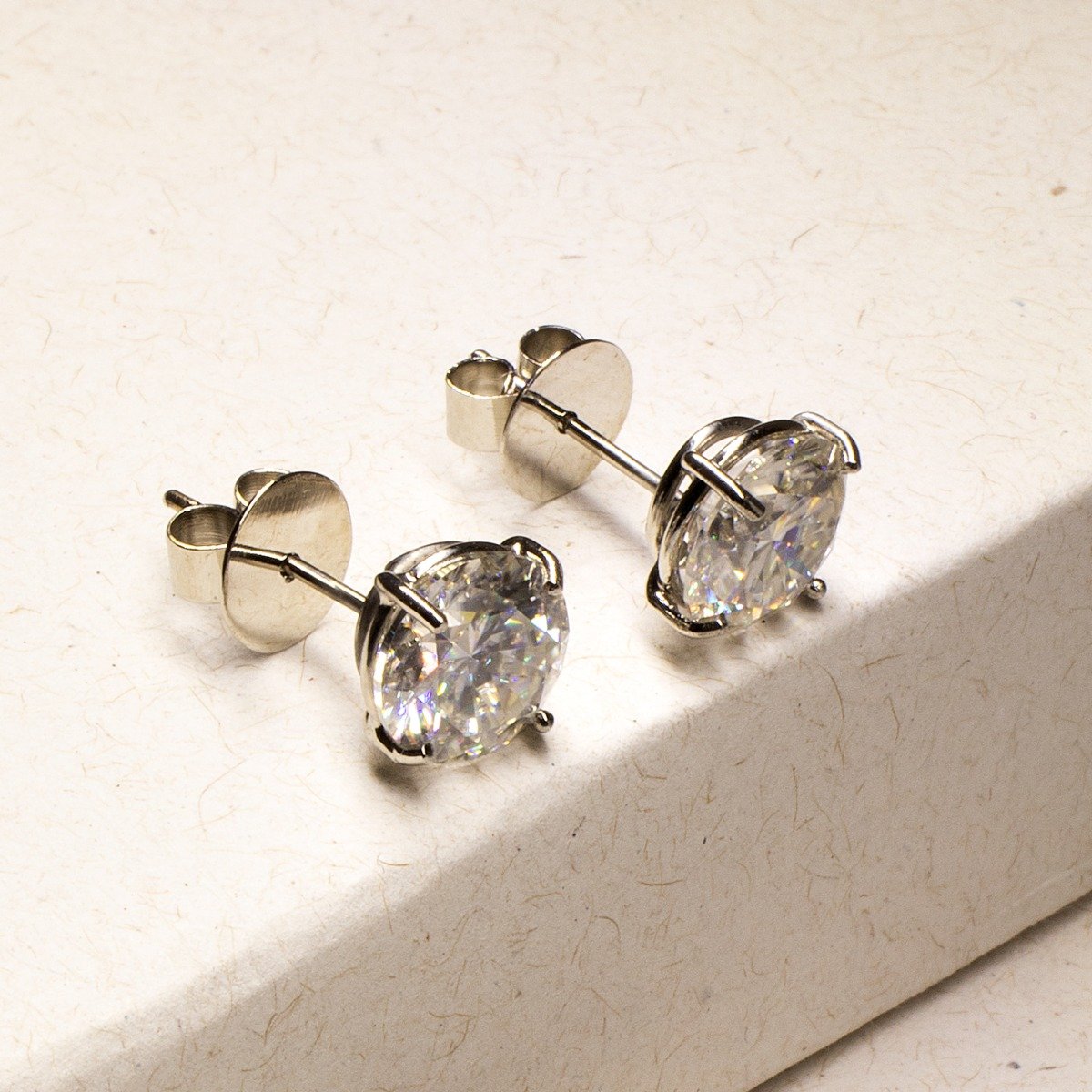 Brinco Ponto de Luz Diamante Lab Grown 80pts
