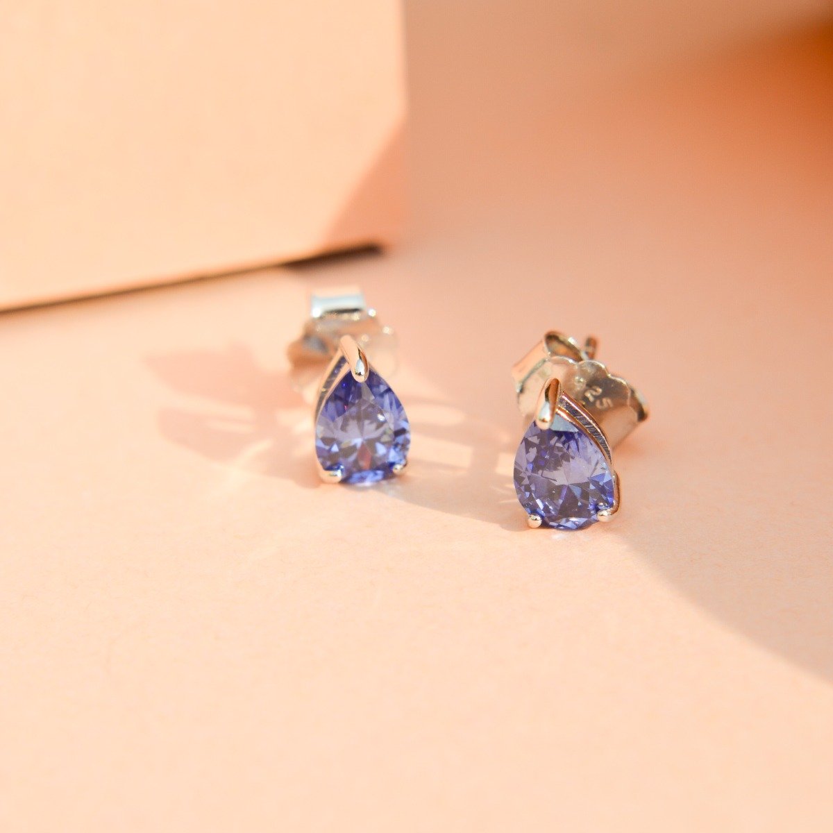 Brinco Prata Gota Cristal Tanzanita