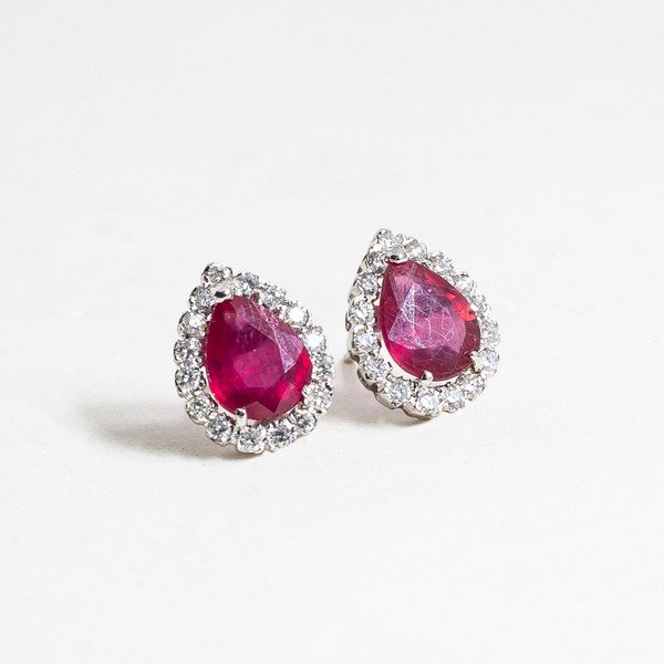 Brinco Princess Rubi e Diamantes