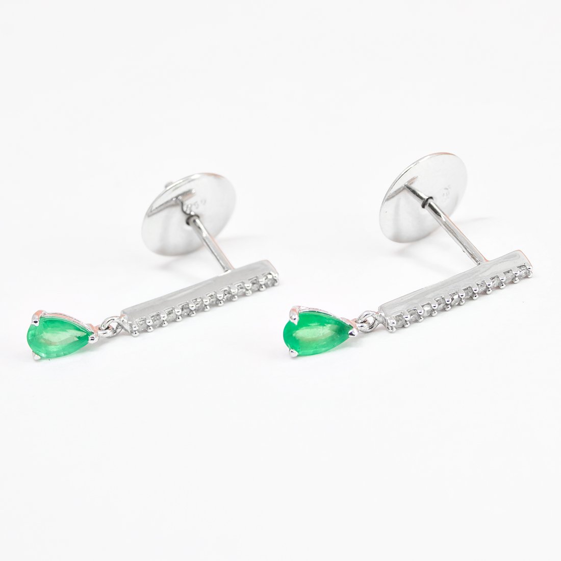 Brinco Tess Diamantes Gota Esmeralda