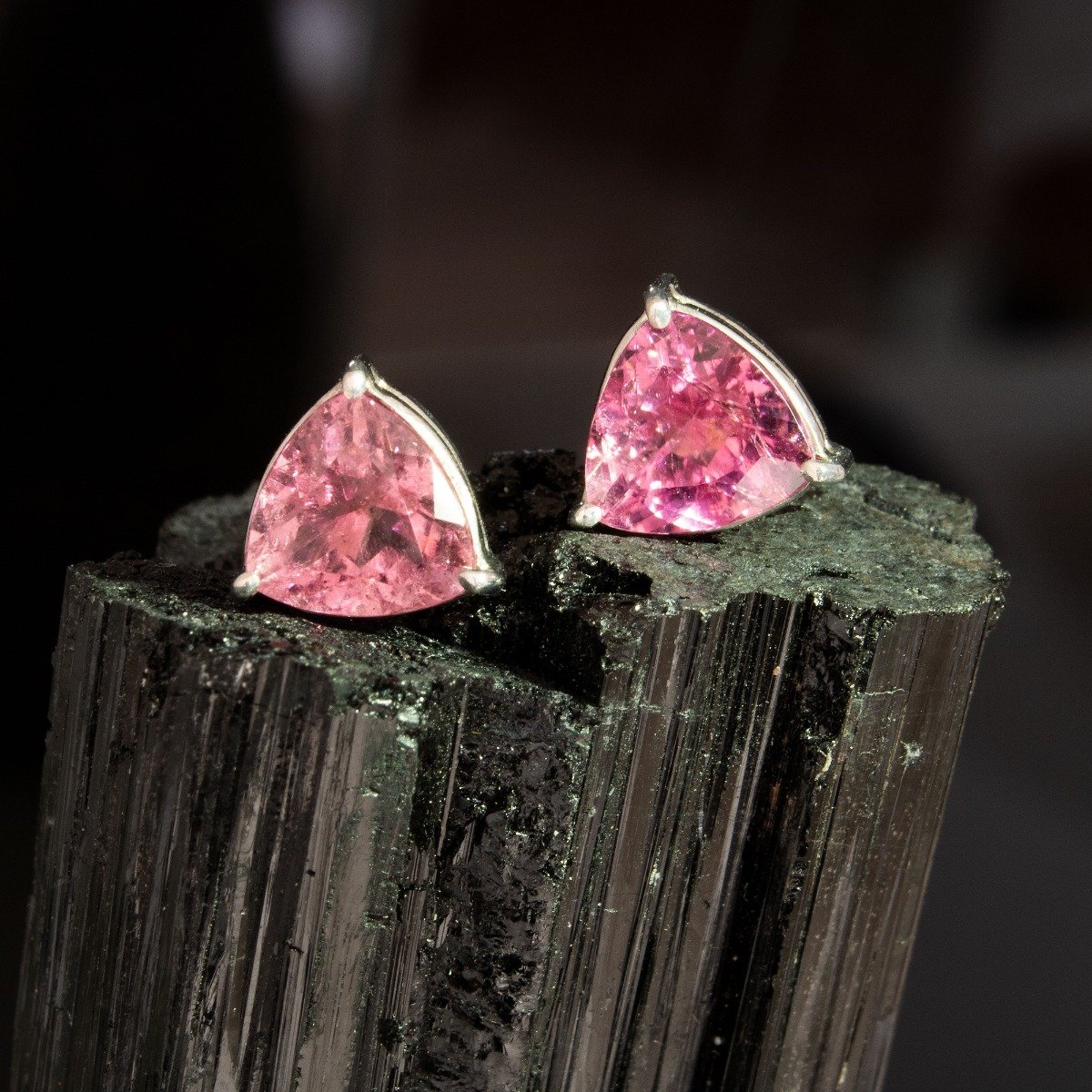 Brinco Trilhon Turmalina Rosa