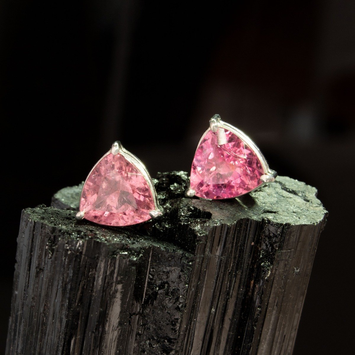 Brinco Trilhon Turmalina Rosa