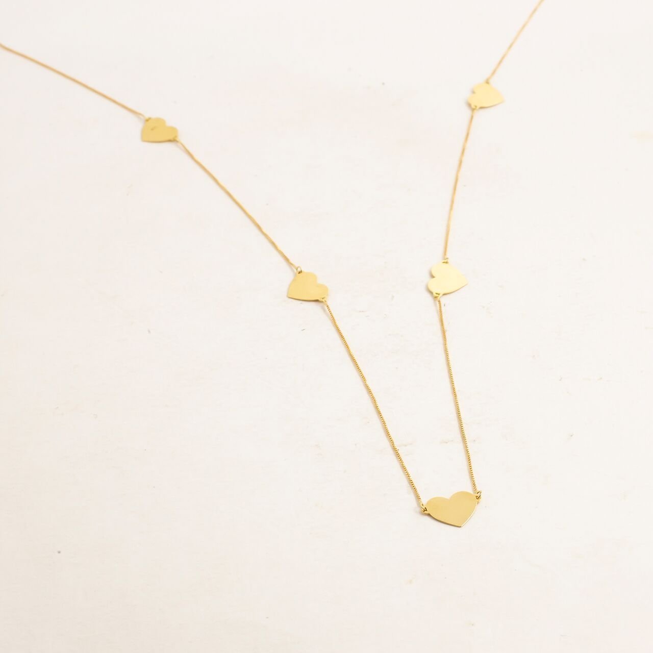 Choker Coração Chapinha Ouro 18K