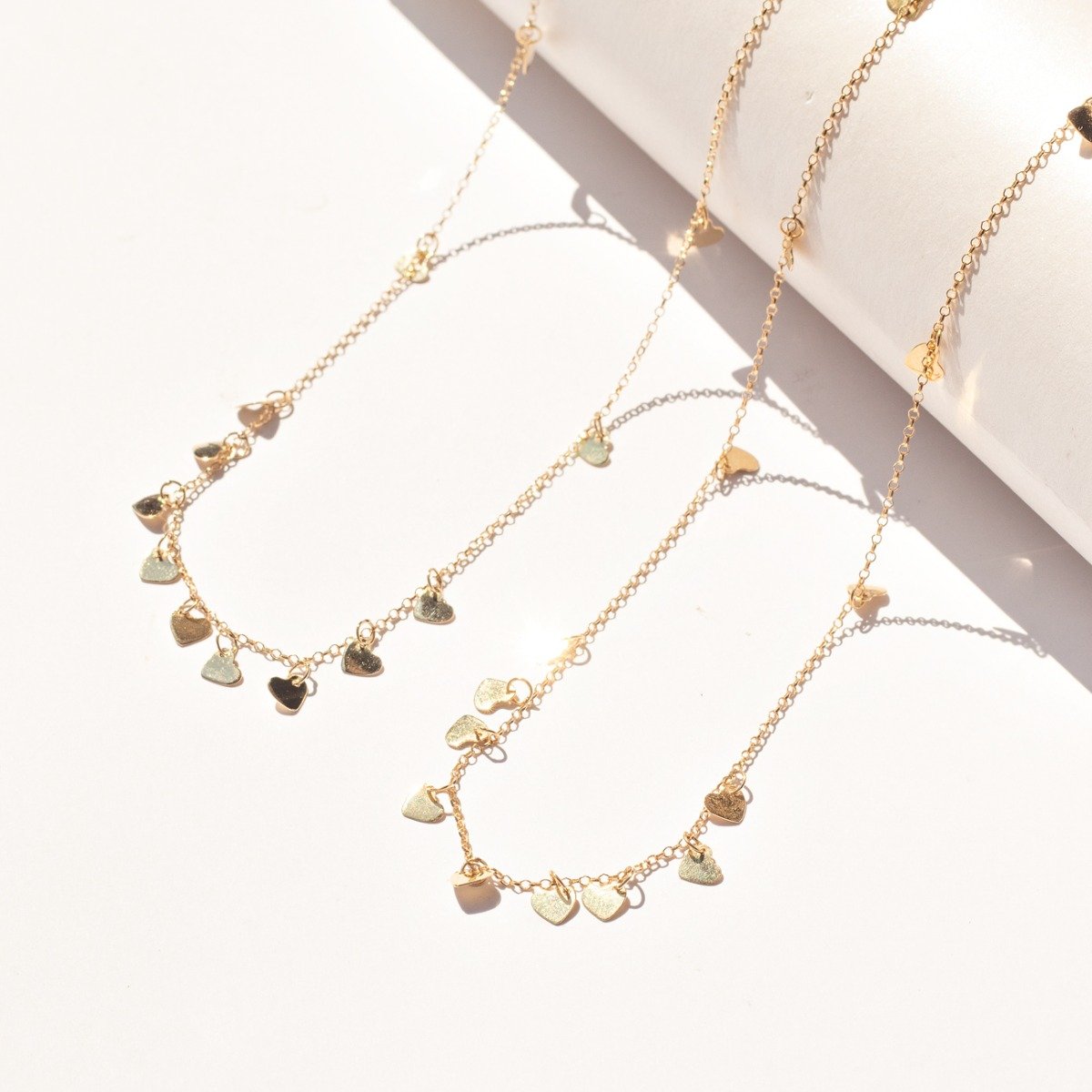 Choker Corações Chapinhas Ouro Liso