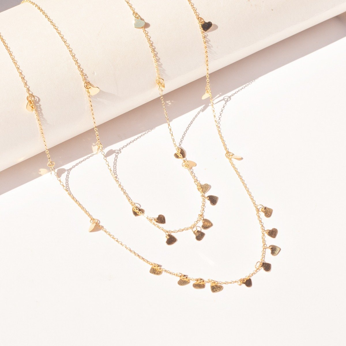 Choker Corações Chapinhas Ouro Liso