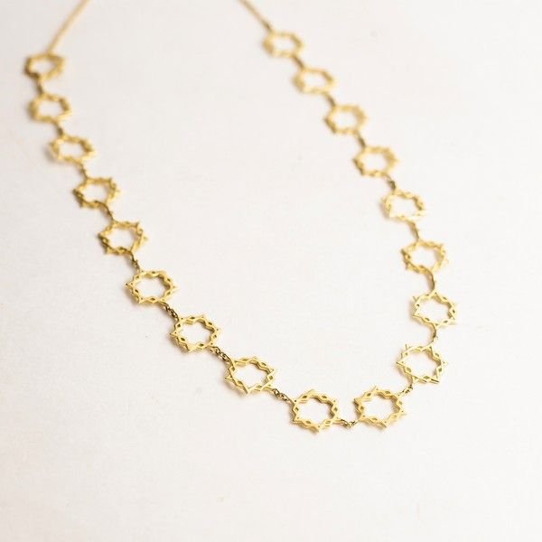 Choker Estrelas Coexist Ouro 18K