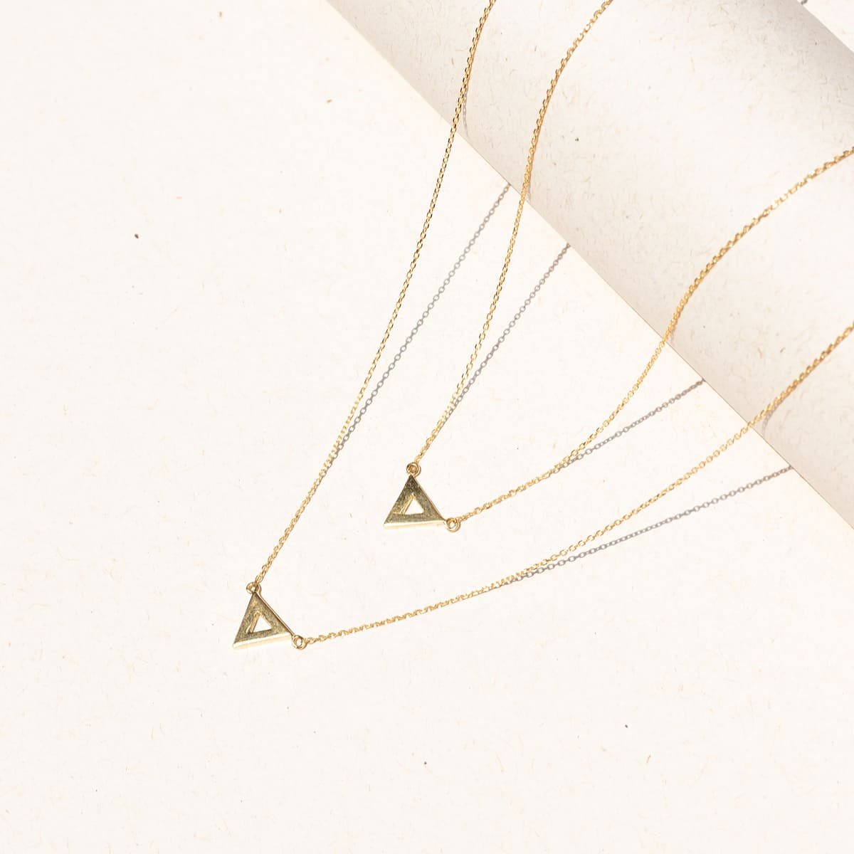 Choker Triângulo Ouro
