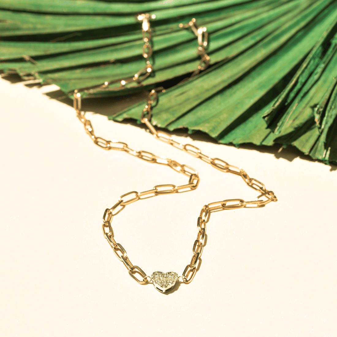 Choker Vintage Coração Diamantes