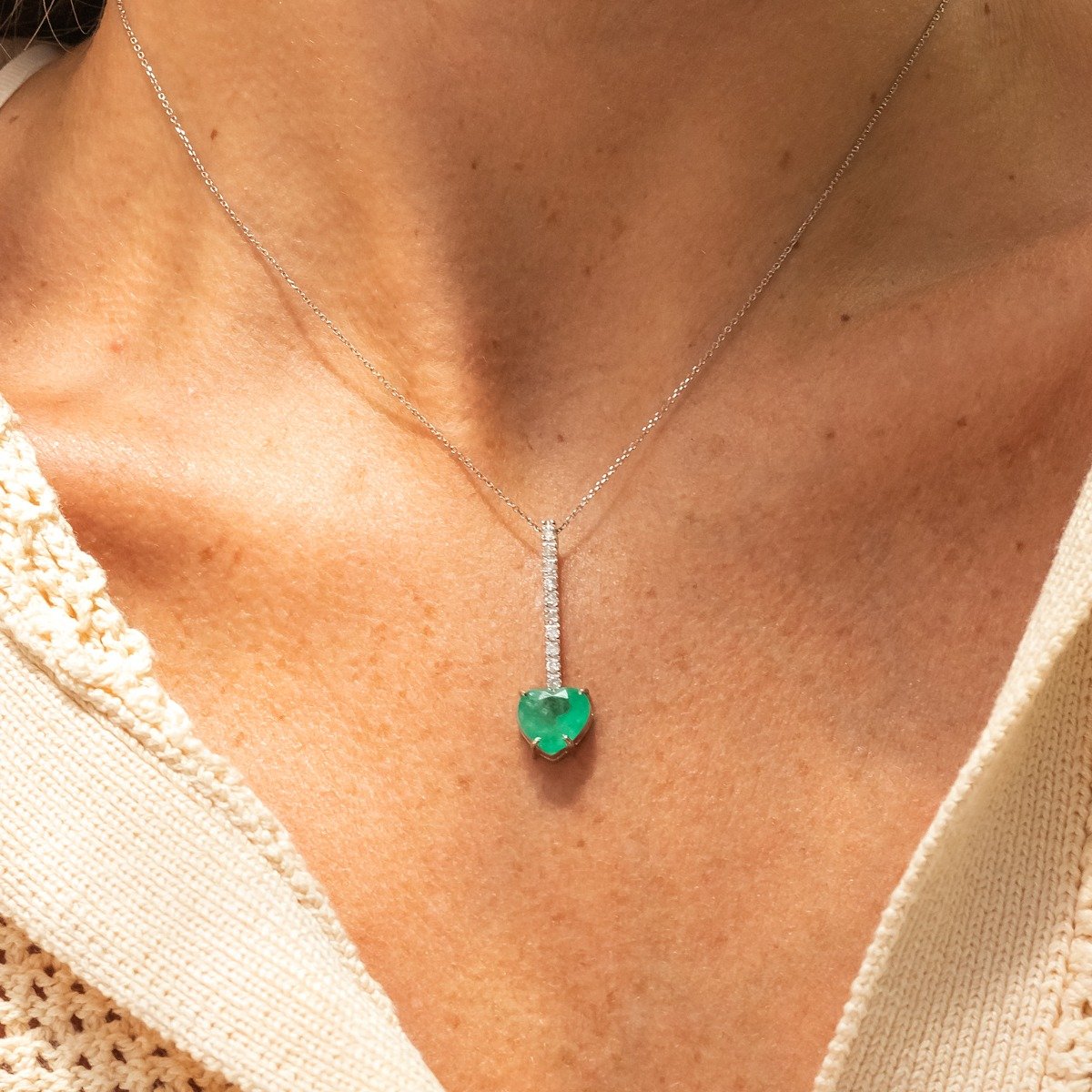 Colar Blash Coração Esmeralda Palito Diamantes 