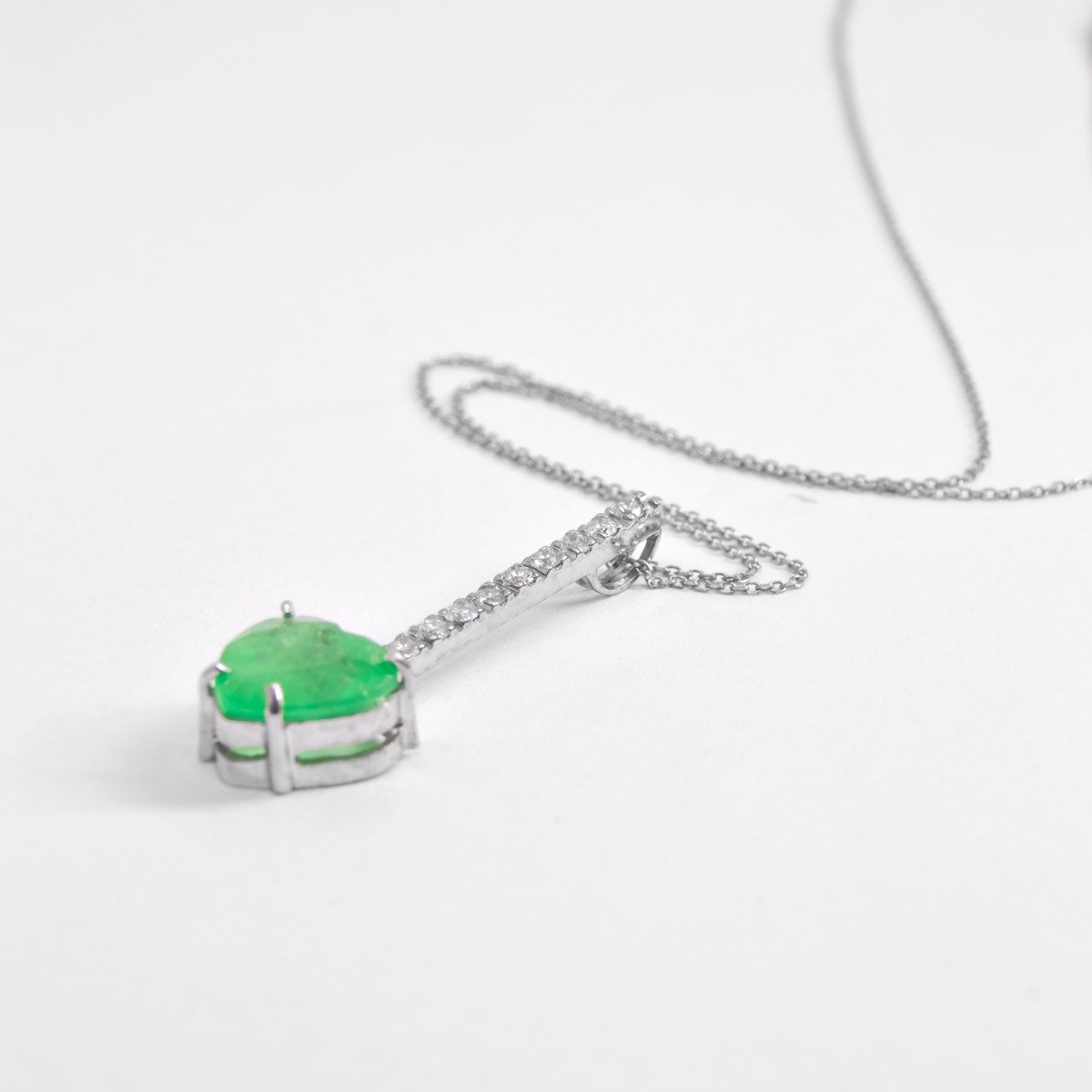 Colar Blash Coração Esmeralda Palito Diamantes 