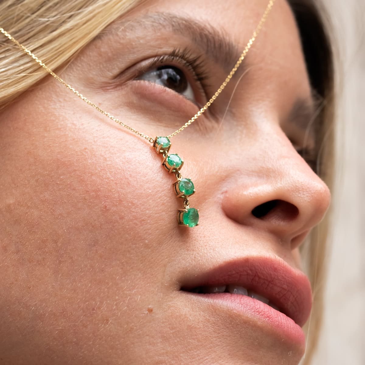 Colar Bucle Esmeraldas Ouro 18k