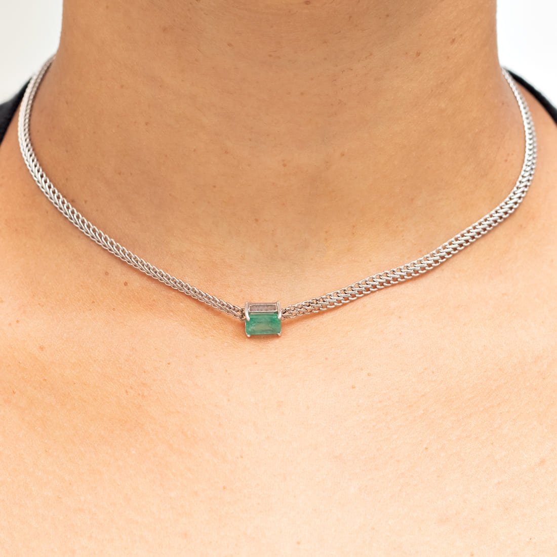 Colar Choker Escama de Peixe Esmeralda