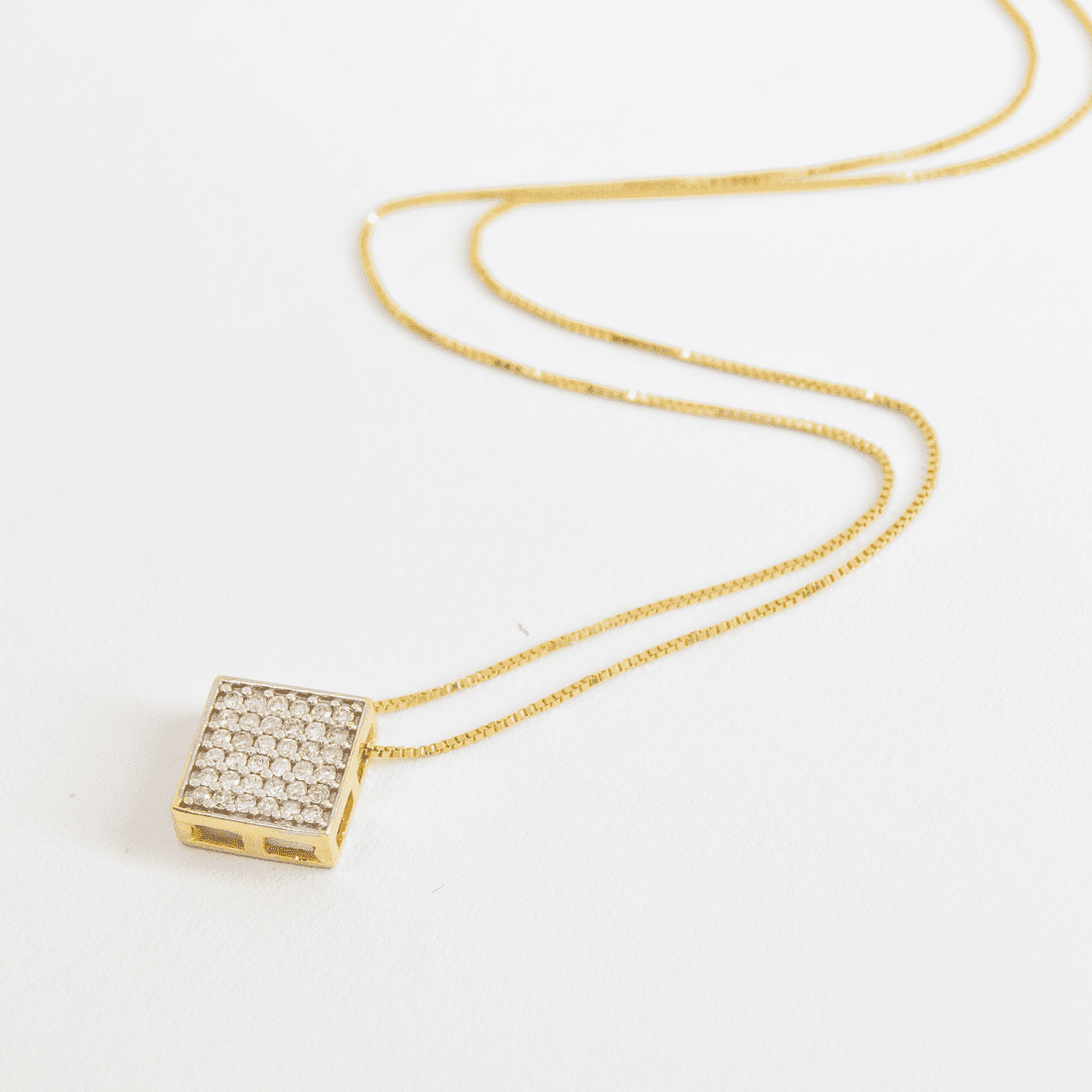 Colar Chuveiro Quadrado Diamantes