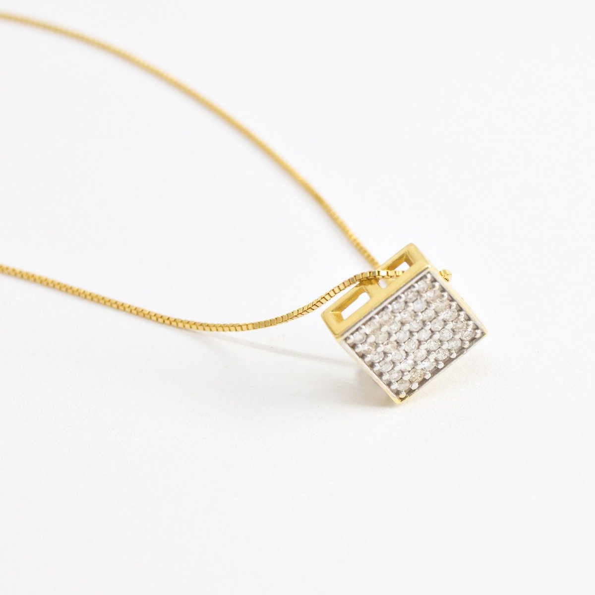 Colar Chuveiro Quadrado Diamantes