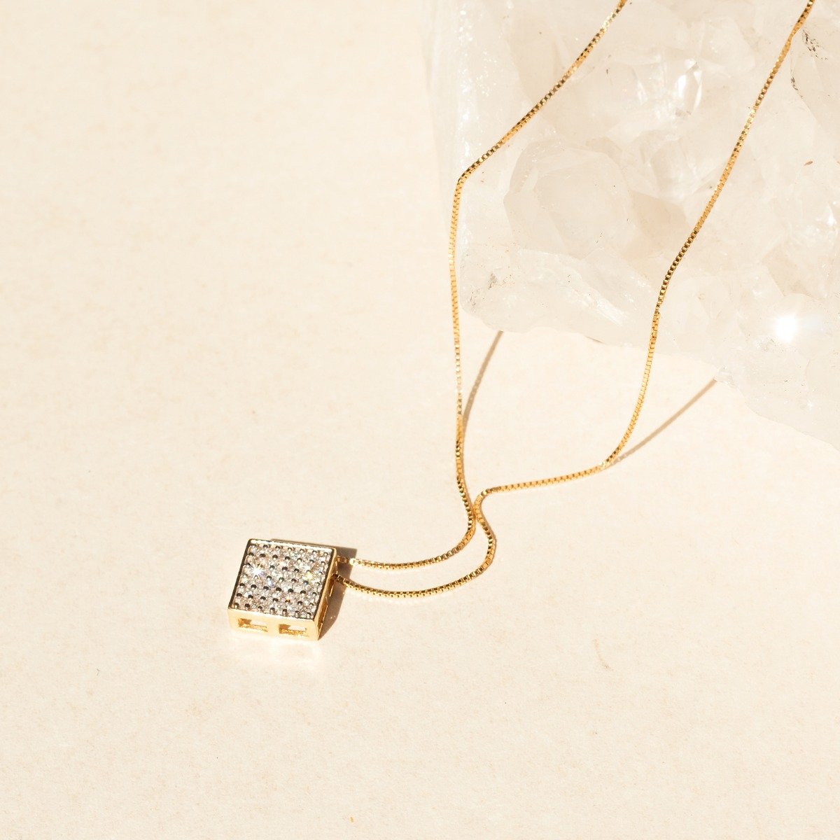 Colar Chuveiro Quadrado Diamantes