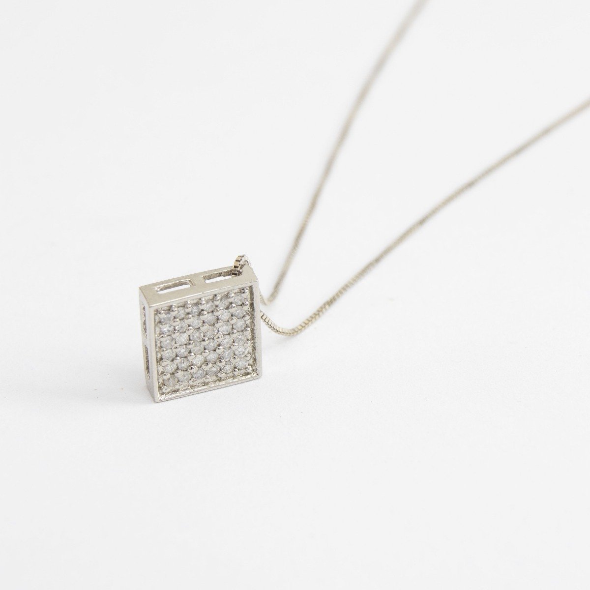 Colar Chuveiro Quadrado Diamantes