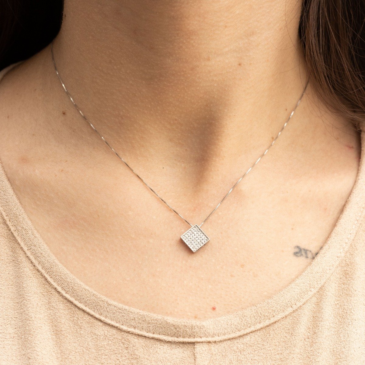 Colar Chuveiro Quadrado Diamantes
