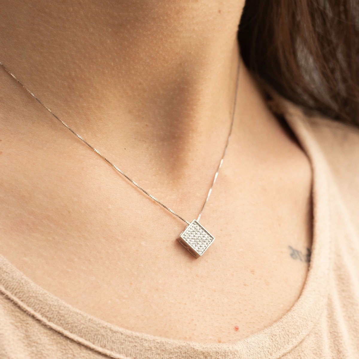 Colar Chuveiro Quadrado Diamantes