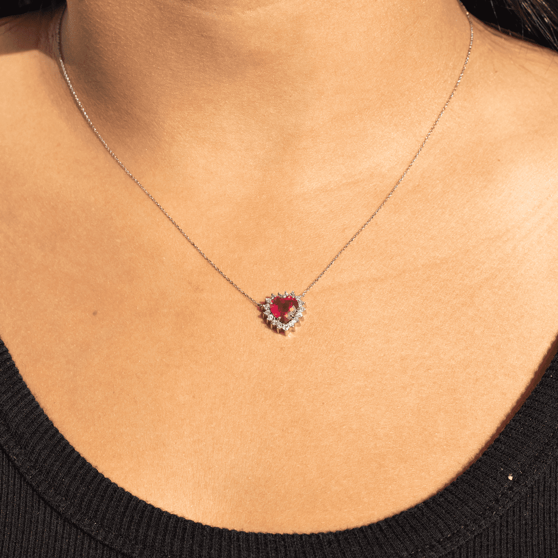 Colar Coração Rubi e Diamantes