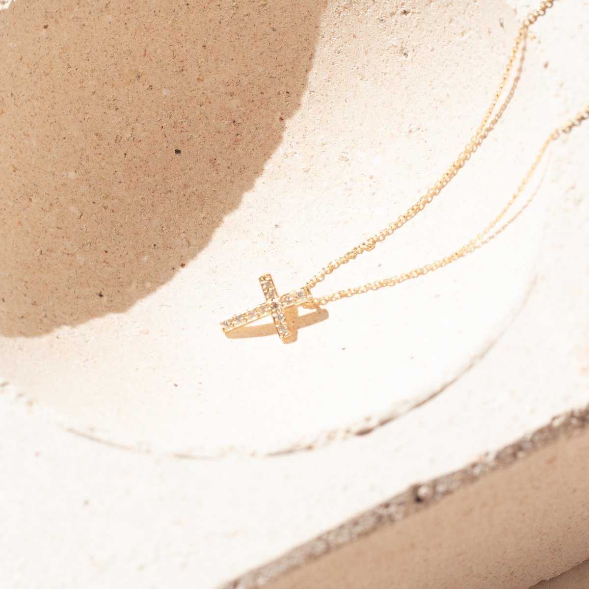 Colar Cruz Diamantes