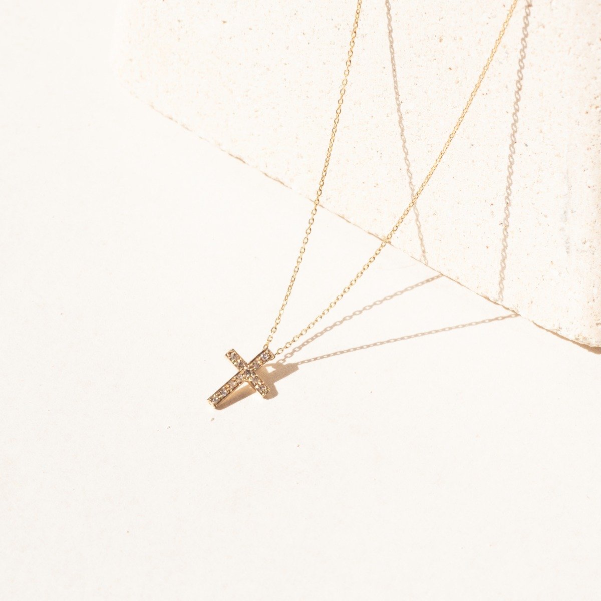 Colar Cruz Diamantes