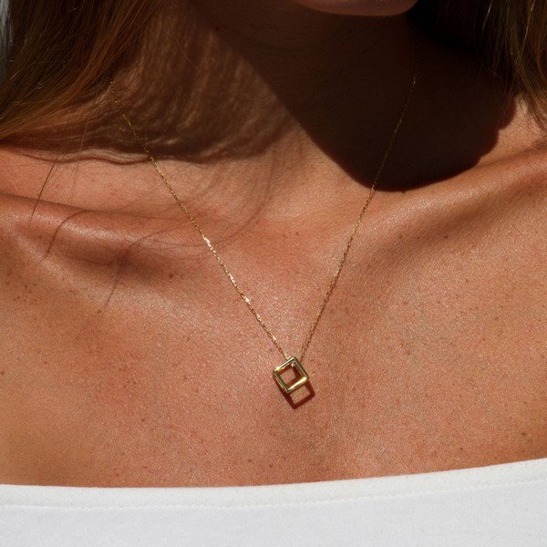 Colar Cubo Diamante
