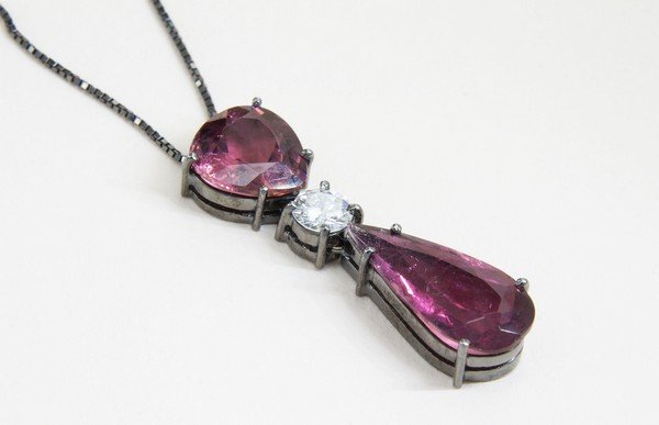 Colar Duplo Turmalinas Rosas e Diamante Extra 