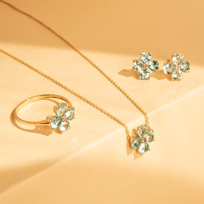 Colar Flor de Lótus topázio sky e diamante