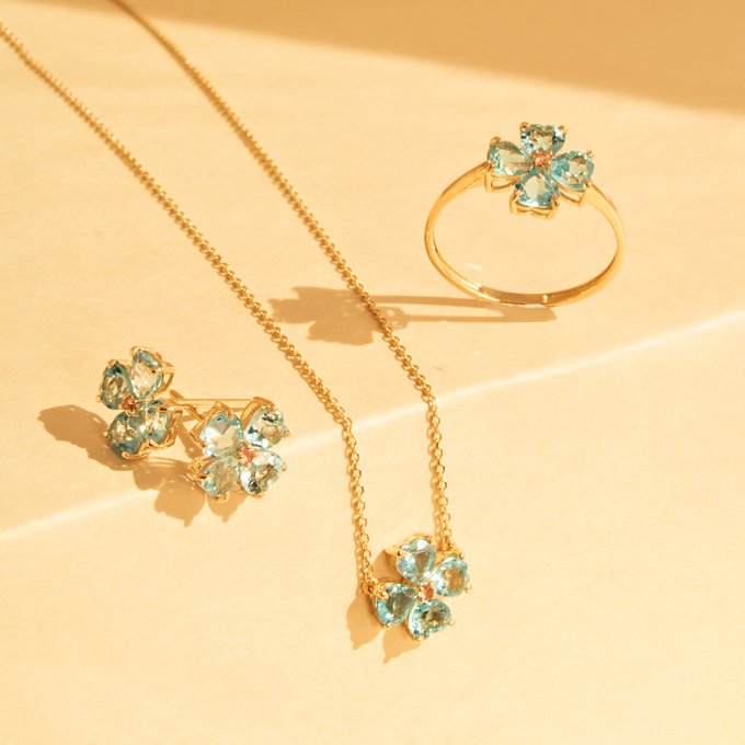 Colar Flor de Lótus topázio sky e diamante