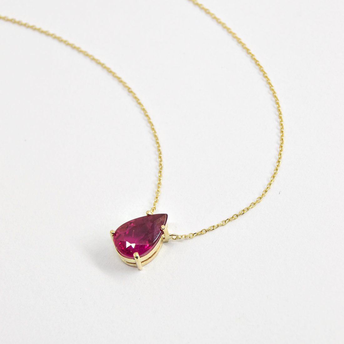 Colar Gota Rubelita