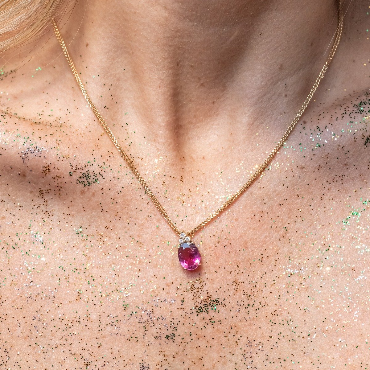 Colar Grumet Turmalina Rosa Extra e Diamantes Ouro 18k