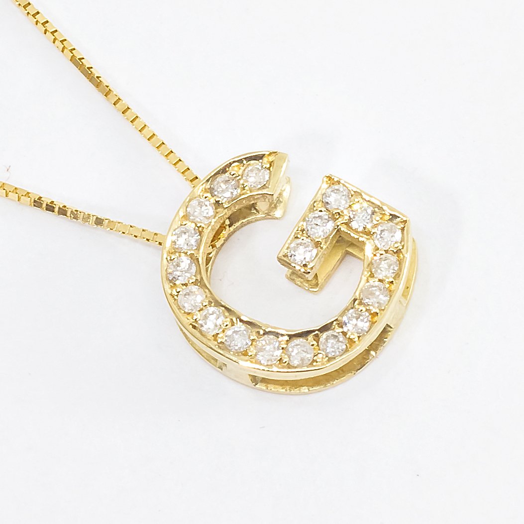 Colar Letra Diamantes