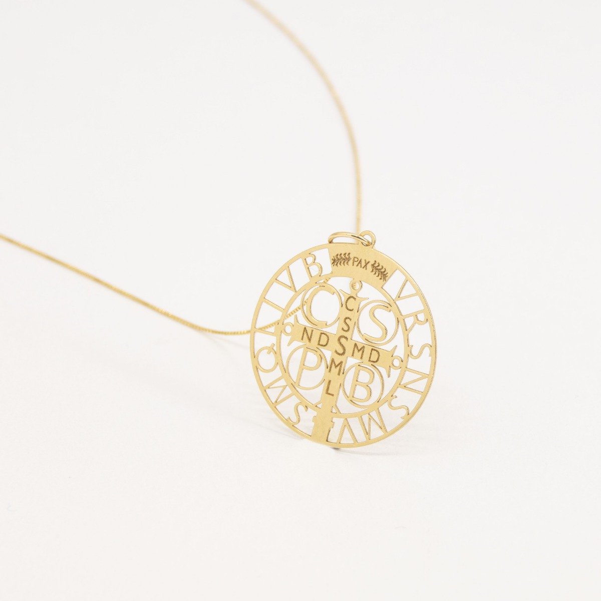 Colar Medalha de São Bento Ouro 18K