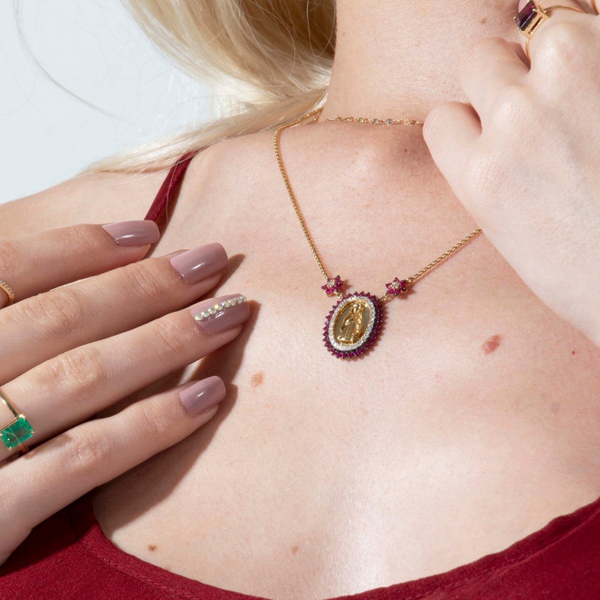 Colar Medalha Nossa Senhora Diamantes e Rubis
