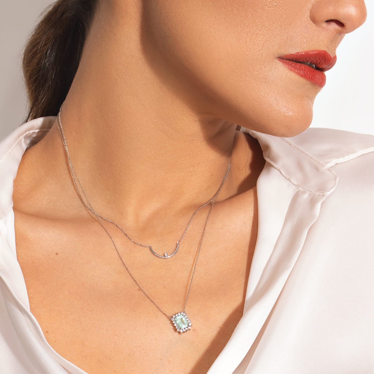 Colar Minimal Style Ouro 18K e Diamante 