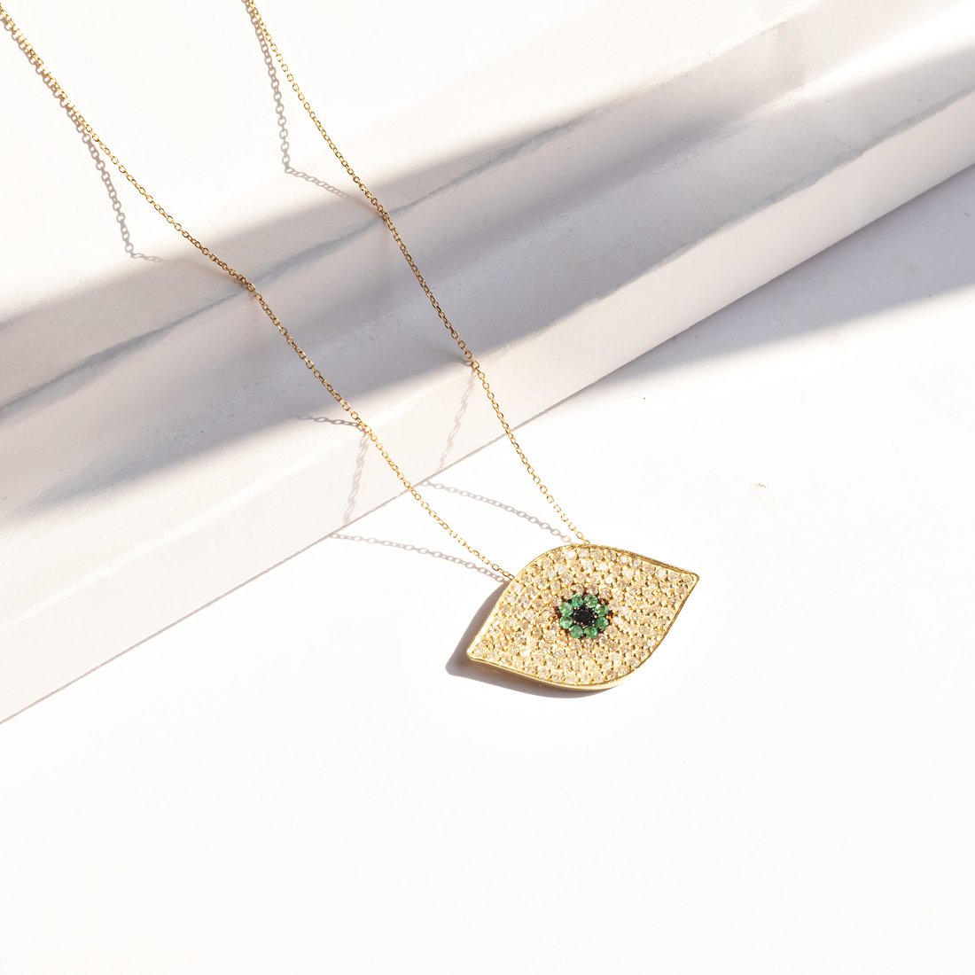 Colar Olho Grego Power Diamantes e Esmeraldas