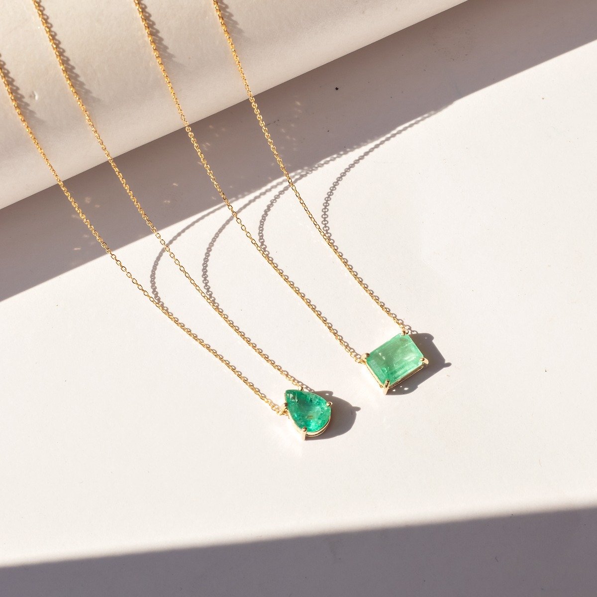 Colar Ouro 18K Gota Esmeralda