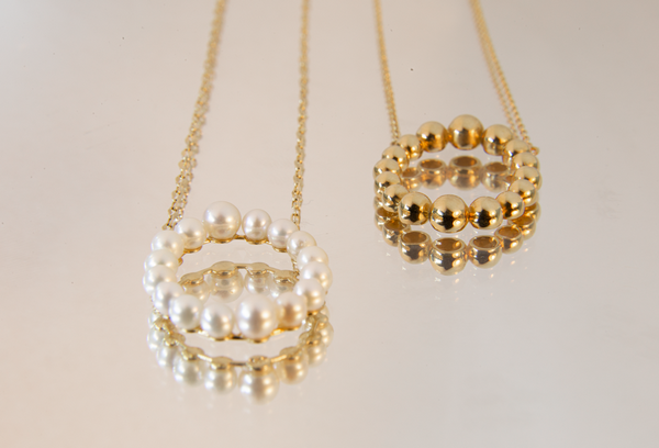 Colar Oval Bolinhas Ouro Liso 
