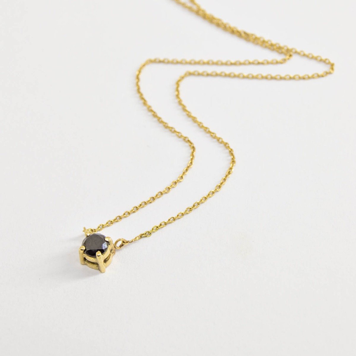 Colar Ponto de Luz Diamante Negro