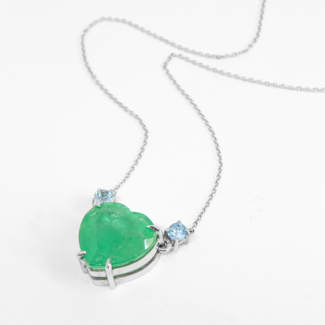 Colar Power Coração Esmeralda 15cts e Topázio Ouro 18k