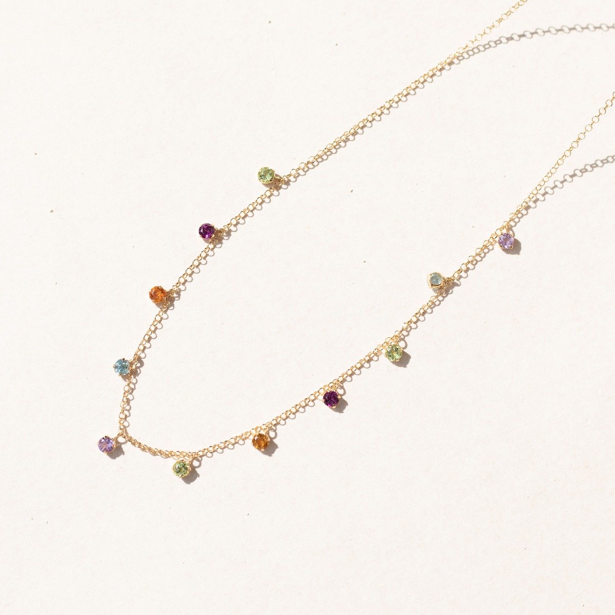 Colar Precious Stones Redondinhas