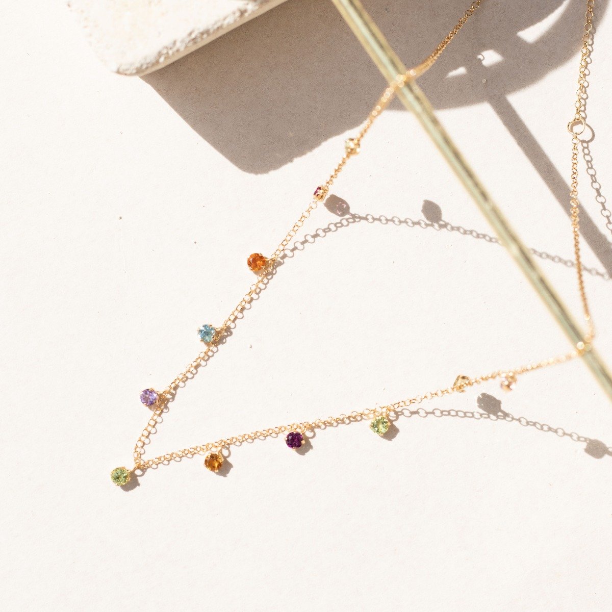 Colar Precious Stones Redondinhas