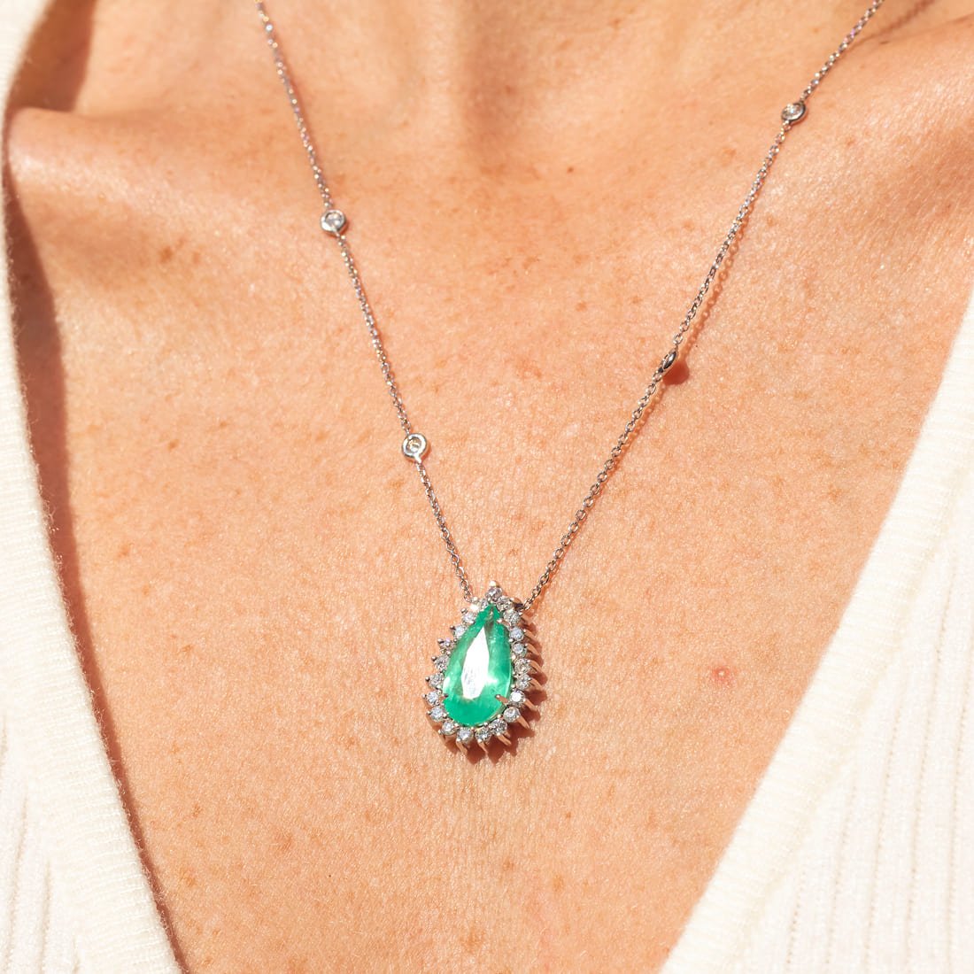 Colar Princess Extra Gota Esmeralda Diamantes 