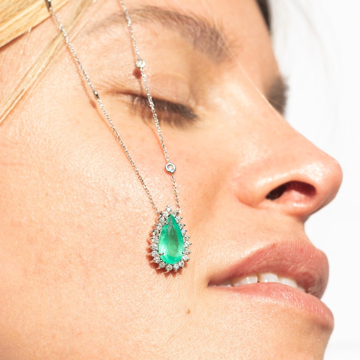 Colar Princess Extra Gota Esmeralda Diamantes 