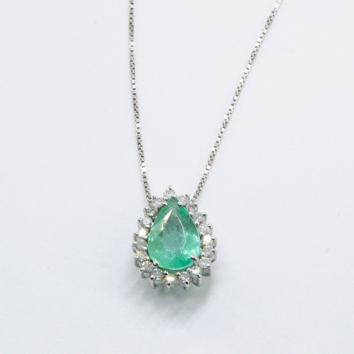 Colar Princess Gota Esmeralda