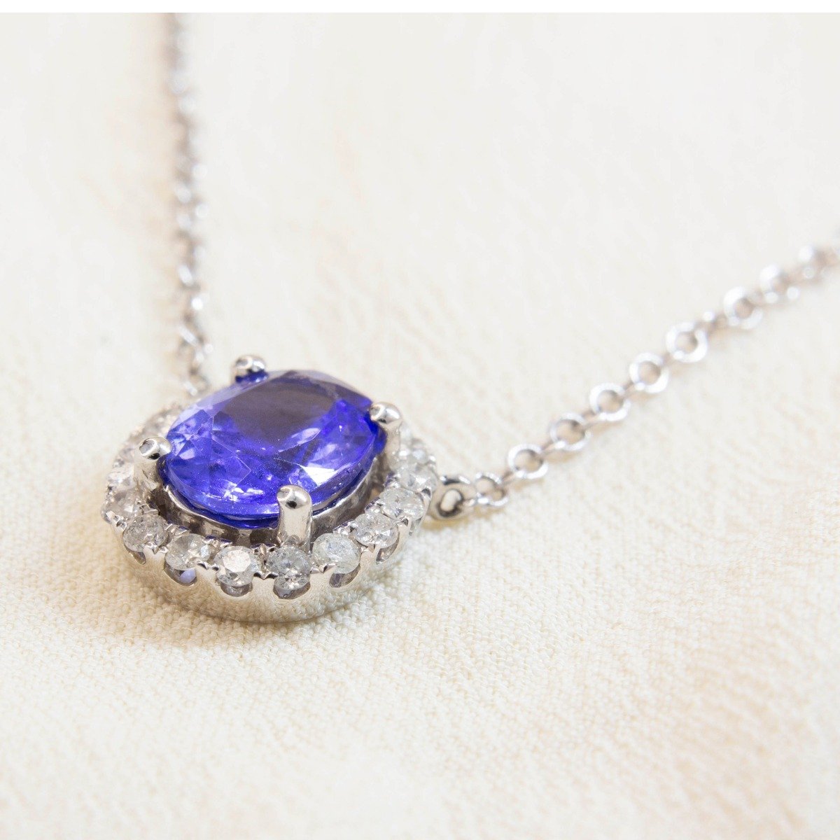 Colar Princess Tanzanita Oval e Diamantes