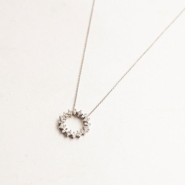 Colar Roda Baguetes e Diamantes