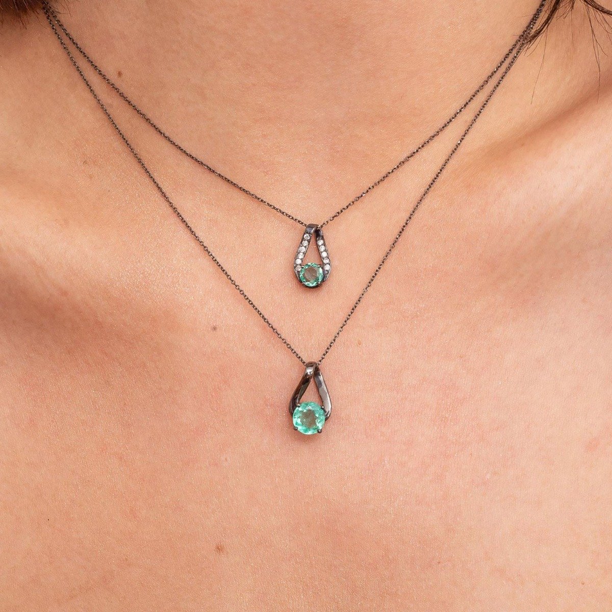 Colar Torsion Esmeralda Colombiana e Diamantes